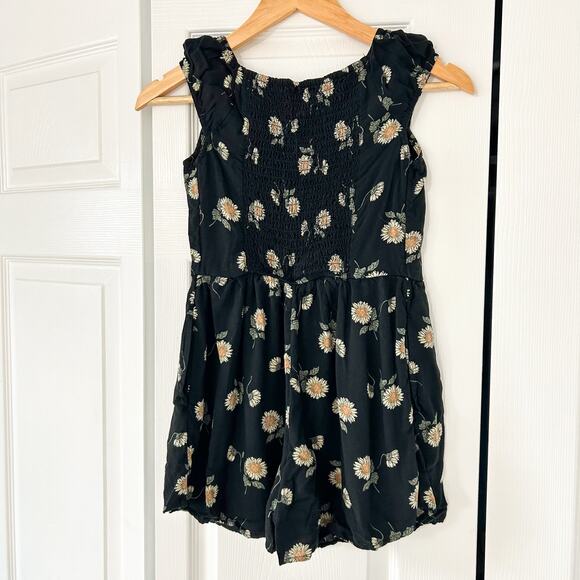 Abercrombie Kids Black Daisy Print Sleeveless Romper Dress Girls Size 11/12 - Picture 4 of 4
